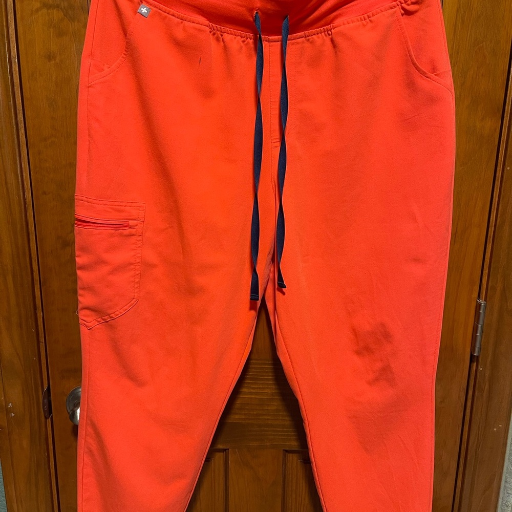 Figs Women's Scrub Top and Pants Set in Bright Orange - Picture 4 of 10